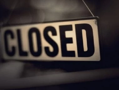 «Λουκέτο» σε καταστήματα γνωστής αλυσίδας σε Αθήνα και Θεσσαλονίκη (φώτο)